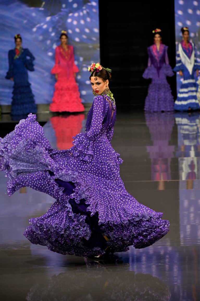 Pilar Vera, «Ellas»