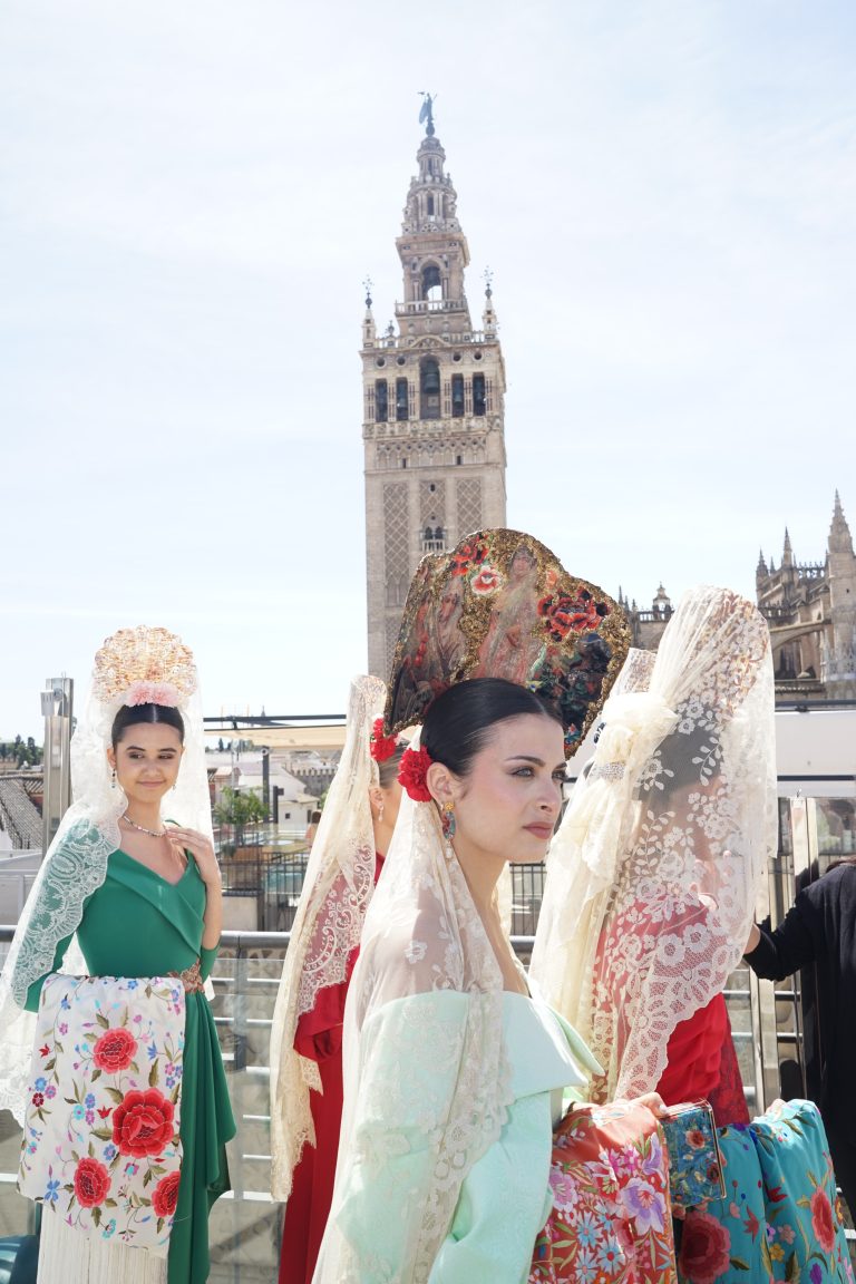 La Mantilla Blanca, Herencia Renovada